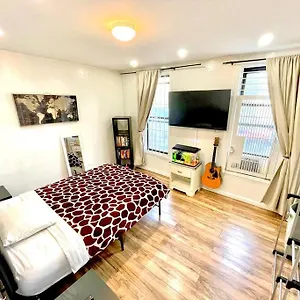  Appartement 2 Bedrooms One Stop From Manhattan États-Unis